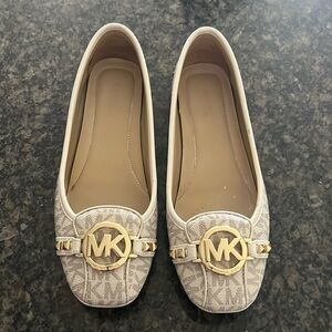 Michael Kors flats